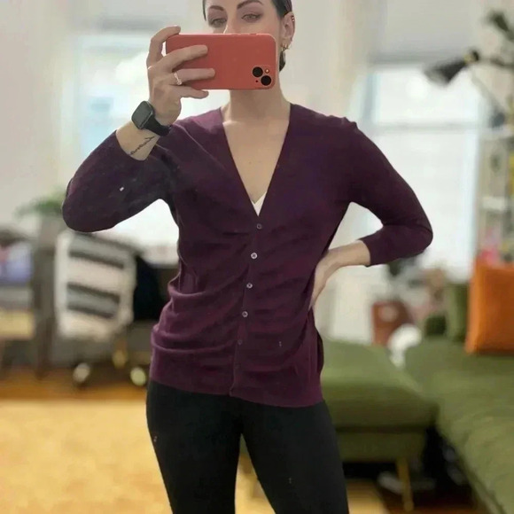 Old Navy Button Down Burgundy / Purple Cardigan Sweater Sz XS - Picture 3 of 12